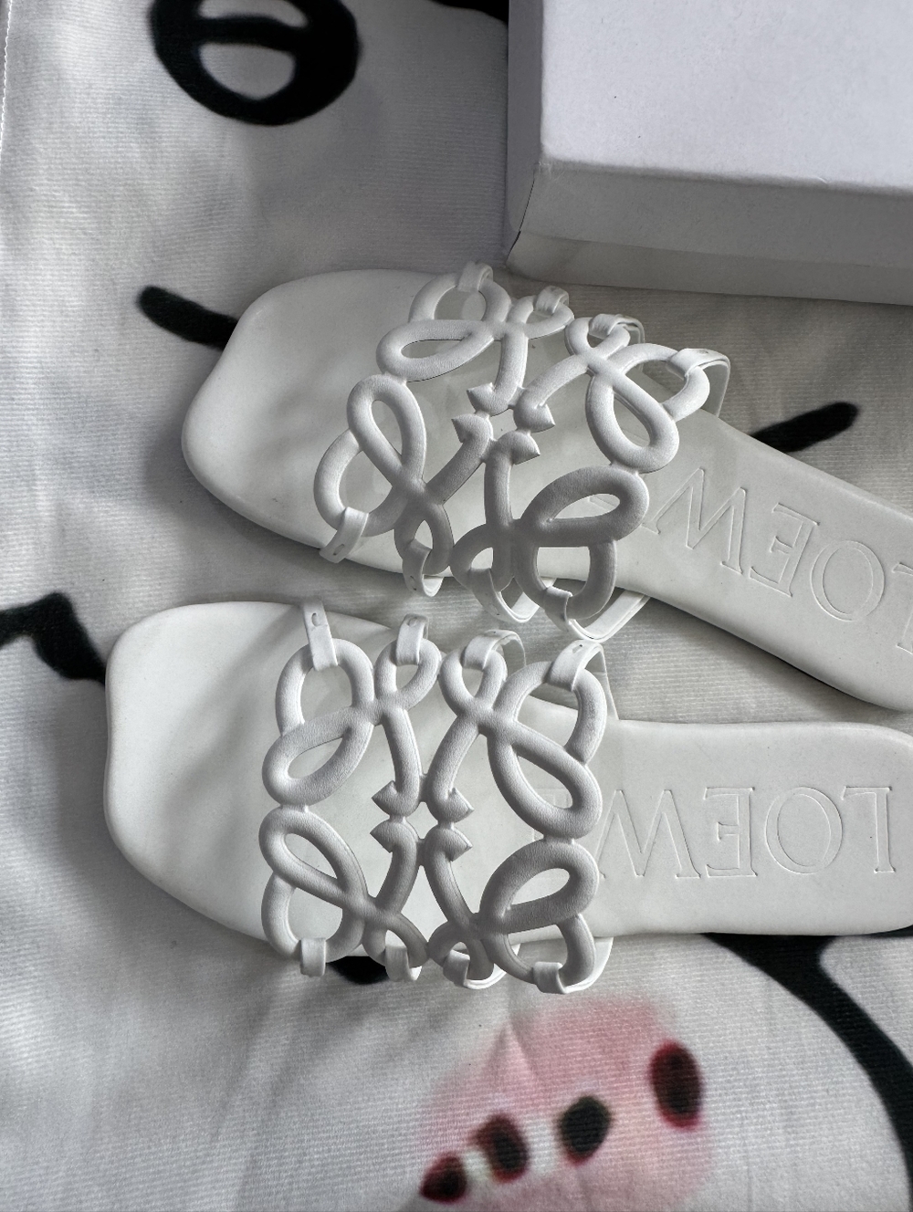 Loewe Anagram White Cut-Out Square-Toe Slides - Picture 8 of 8